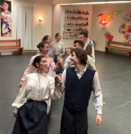 Des danses rondes et carrées